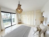 Villa for sale in Marbella East