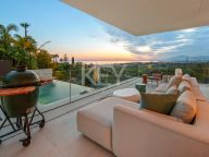 Villa for sale in Marbella East