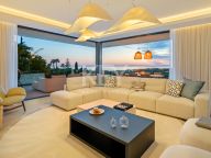 Villa for sale in Marbella East