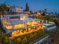 Villa for sale in Marbella East