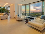 Villa for sale in Marbella East