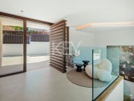 Villa for sale in Marbella East