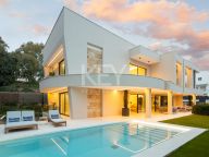 Вилла на продажу в La Cerquilla, Новая Андалусия