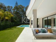 Вилла на продажу в La Cerquilla, Новая Андалусия