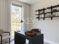 Вилла на продажу в Los Arqueros, Бенахавис