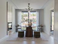 Вилла на продажу в Los Arqueros, Бенахавис