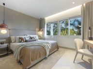 Apartamento en venta en Bahía del Velerín, Estepona