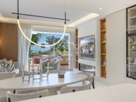 Apartamento en venta en Bahía del Velerín, Estepona