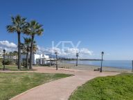 Apartamento en venta en Bahía del Velerín, Estepona