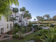 Apartamento en venta en Bahía del Velerín, Estepona