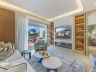 Apartamento en venta en Bahía del Velerín, Estepona