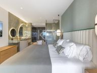 Apartamento en venta en Bahía del Velerín, Estepona