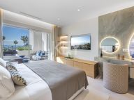 Apartamento en venta en Bahía del Velerín, Estepona