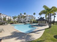 Apartamento en venta en Bahía del Velerín, Estepona