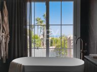 Town House for sale in Benahavis