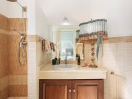 Villa for sale in Monte Mayor, Benahavis