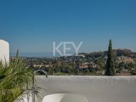 Duplex Penthouse for sale in La Quinta Village, Nueva Andalucia