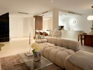 Duplex Penthouse for sale in La Quinta Village, Nueva Andalucia