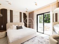 Вилла на продажу в Altos del Paraiso, Бенахавис
