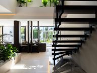 Вилла на продажу в Altos del Paraiso, Бенахавис