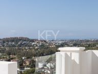 Duplex Penthouse for sale in Los Naranjos, Nueva Andalucia