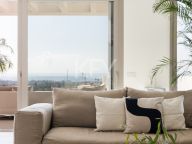 Duplex Penthouse for sale in Los Naranjos, Nueva Andalucia