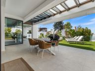 Вилла на продажу в Golden Mile, Золотая Миля