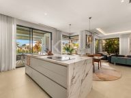 Вилла на продажу в Golden Mile, Золотая Миля