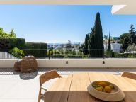 Semi Detached House for sale in Paraiso Alto, Benahavis