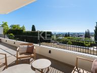 Semi Detached House for sale in Paraiso Alto, Benahavis