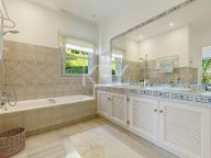 Villa en venta en Sierra Blanca, Marbella Golden Mile