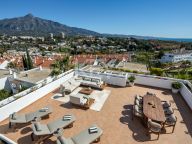 Apartment for sale in Jardines de Andalucia, Nueva Andalucia
