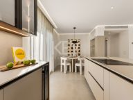 Apartment for sale in Jardines de Andalucia, Nueva Andalucia