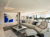 Villa for sale in Marbella Hill Club, Marbella Golden Mile