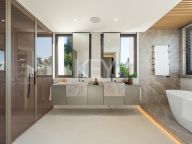 Villa for sale in Marbella Hill Club, Marbella Golden Mile