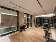 Villa for sale in Marbella Hill Club, Marbella Golden Mile