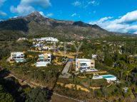 Villa for sale in Marbella Hill Club, Marbella Golden Mile