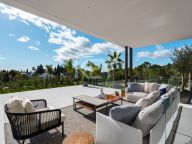 Villa for sale in Marbella Hill Club, Marbella Golden Mile