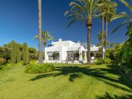 Villa for sale in Finca Cortesin, Casares