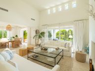 Villa for sale in Finca Cortesin, Casares