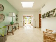Villa for sale in Finca Cortesin, Casares