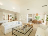 Villa for sale in Finca Cortesin, Casares