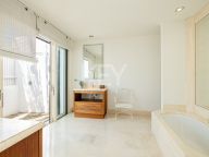 Villa for sale in Finca Cortesin, Casares