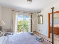 Villa for sale in Benahavis