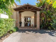 Villa en venta en Benahavis