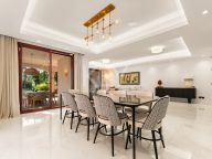 Villa Pareada en alquiler en La Alzambra, Nueva Andalucia