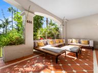 Villa Pareada en alquiler en La Alzambra, Nueva Andalucia