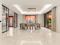 Villa Pareada en alquiler en La Alzambra, Nueva Andalucia