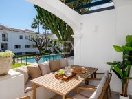 Town House for sale in Nueva Andalucia