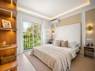 Town House for sale in Nueva Andalucia